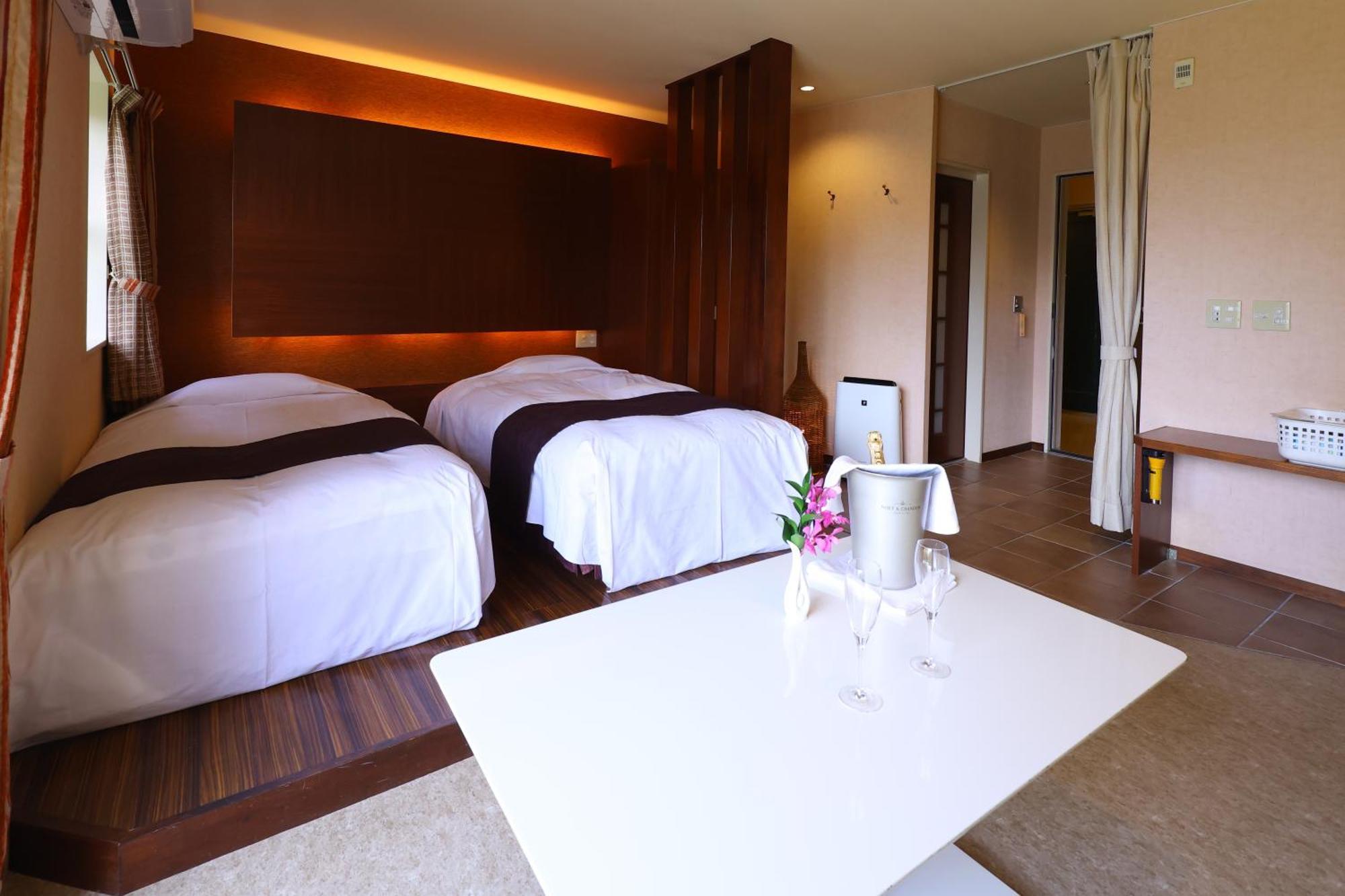 Karuizawa Hotel Soyokaze Экстерьер фото