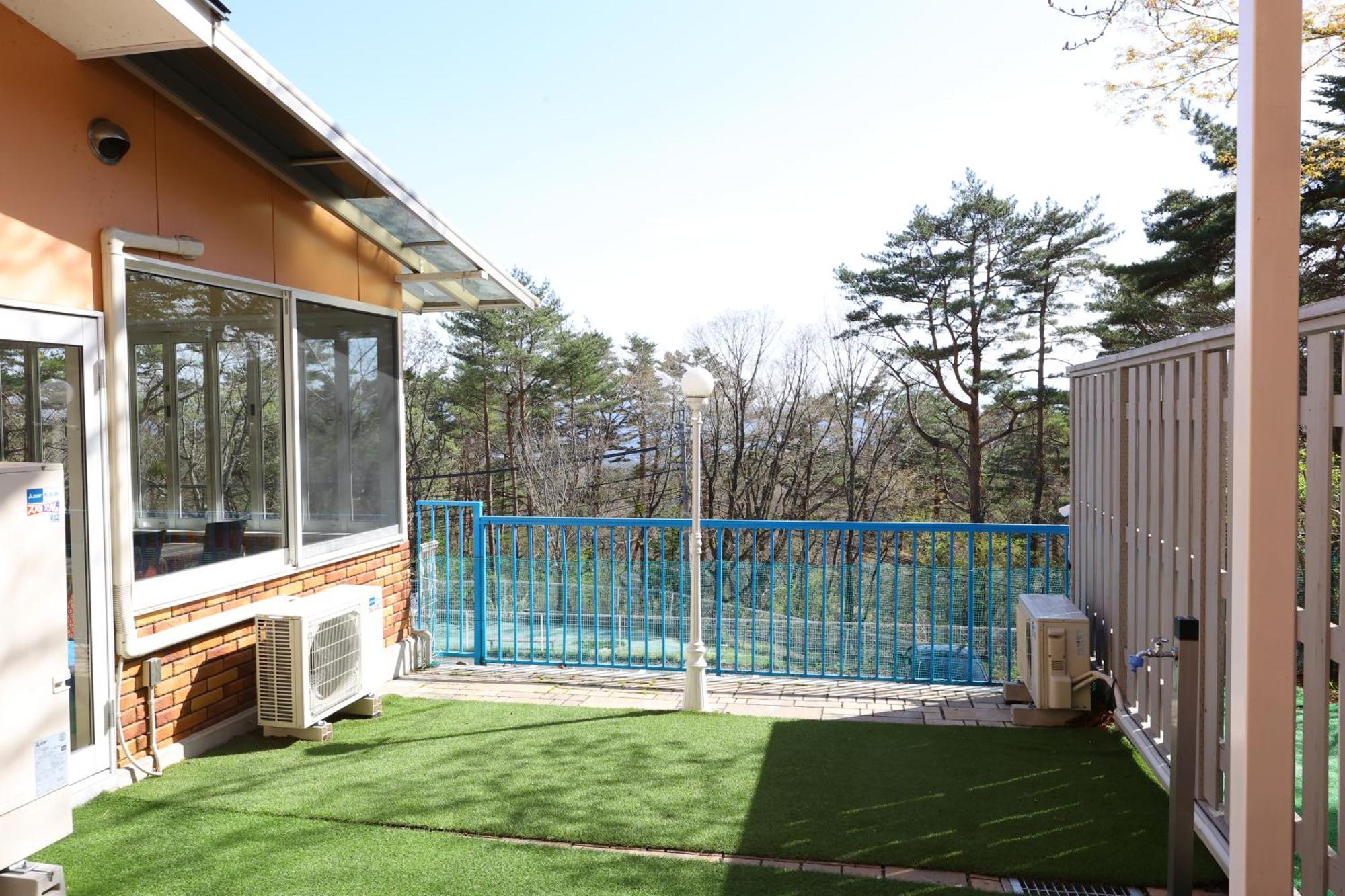 Karuizawa Hotel Soyokaze Экстерьер фото