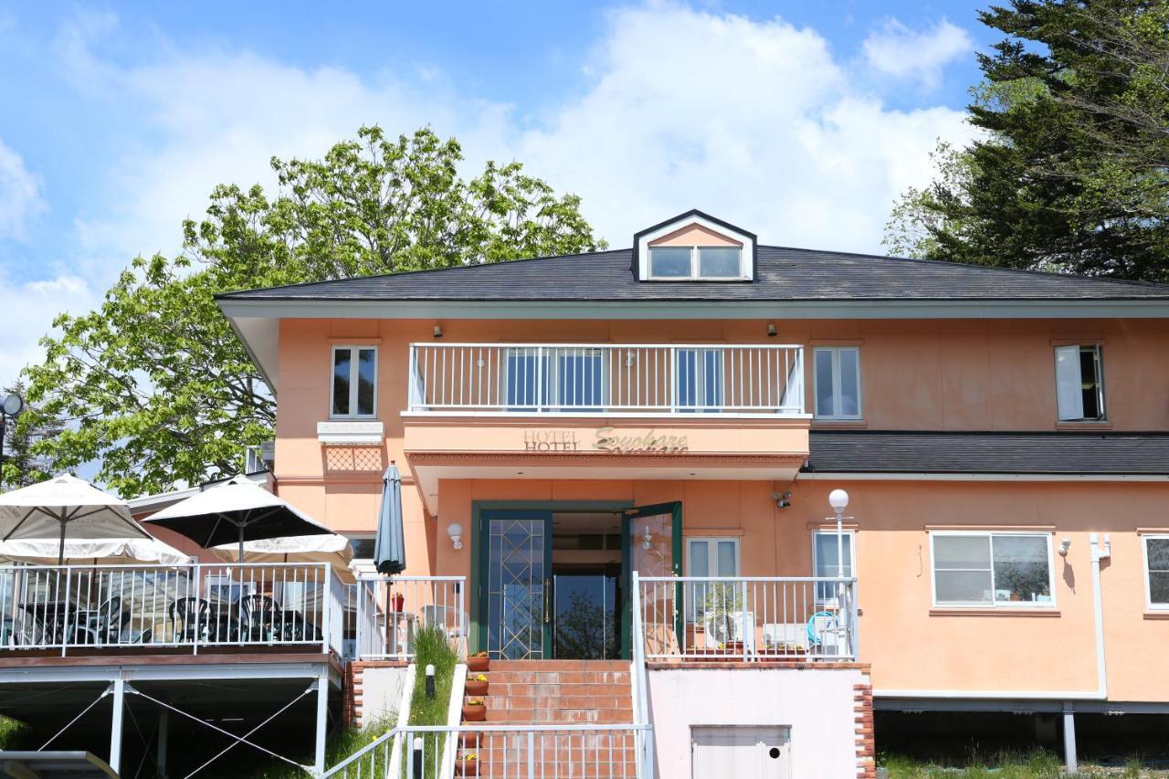 Karuizawa Hotel Soyokaze Экстерьер фото