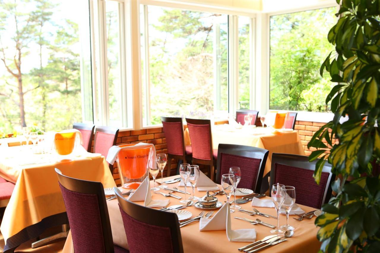Karuizawa Hotel Soyokaze Экстерьер фото